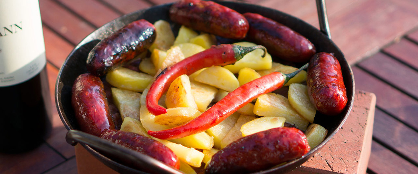 Chorizo mit Patatas Bravas