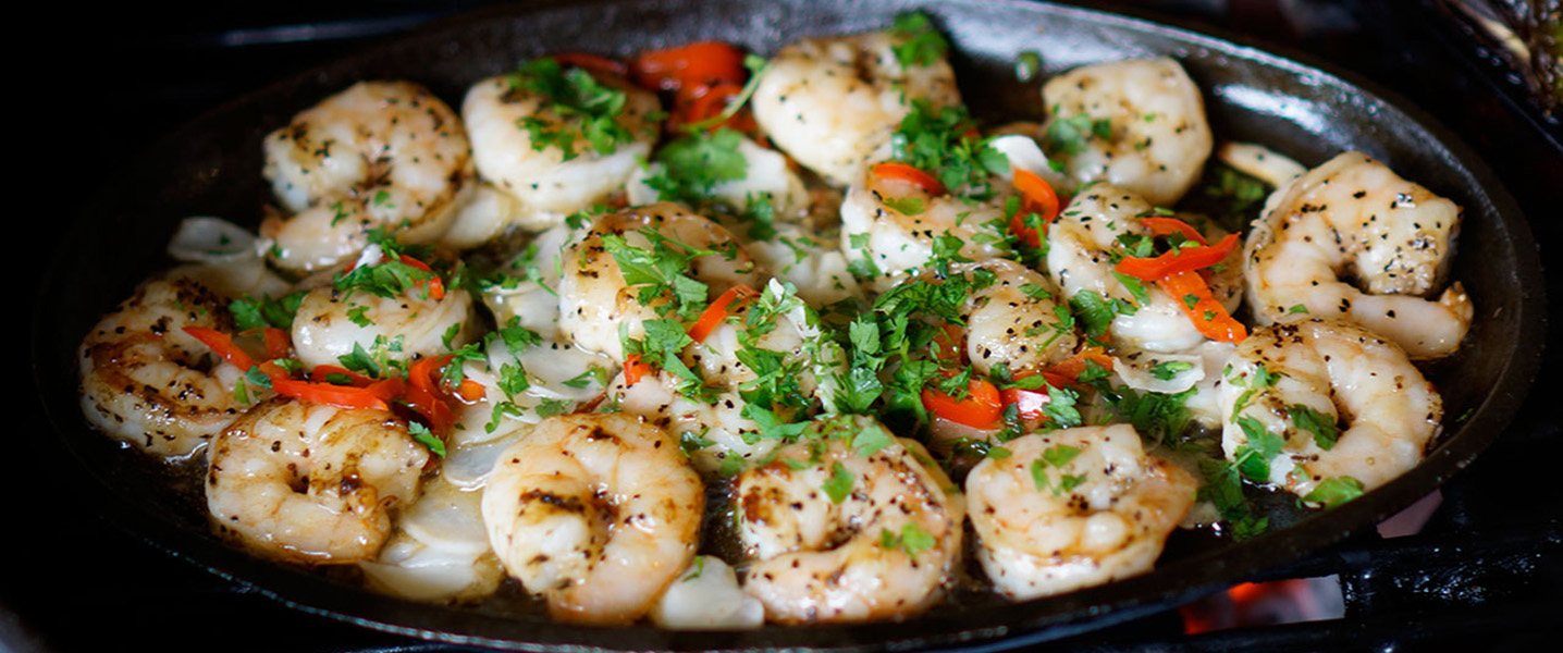 Gambas mit Aioli und Bratpaprika