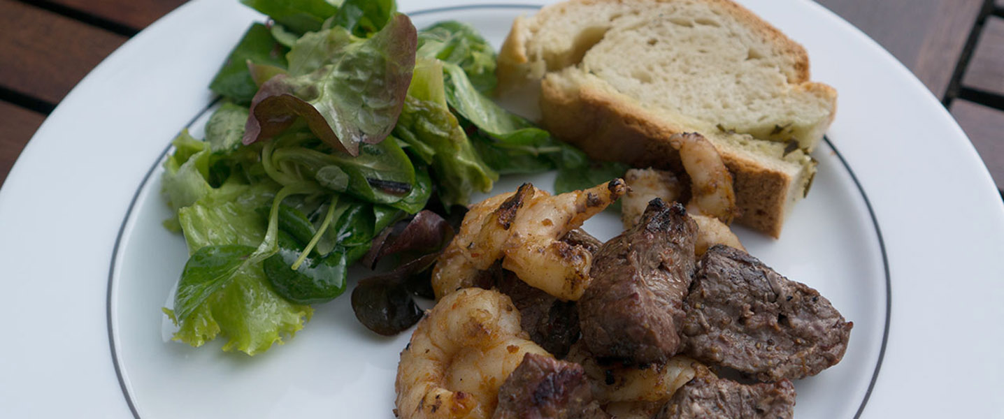 Knoblauchbrot aus dem DO + Surf &amp; Turf