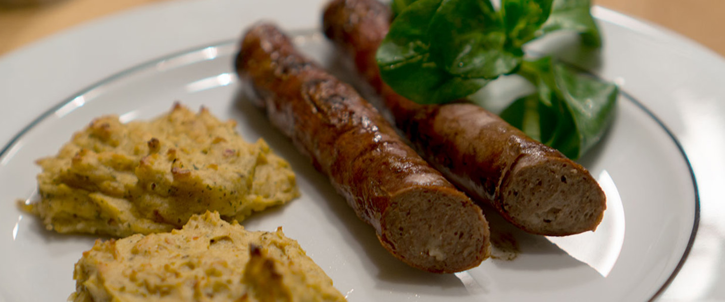 Pferderumpsteak und Fohlenbratwürstchen