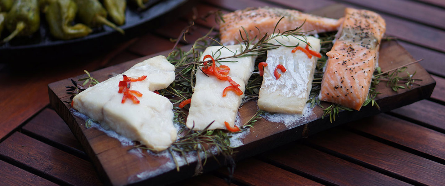 Plankenfisch vom Kräuterbett