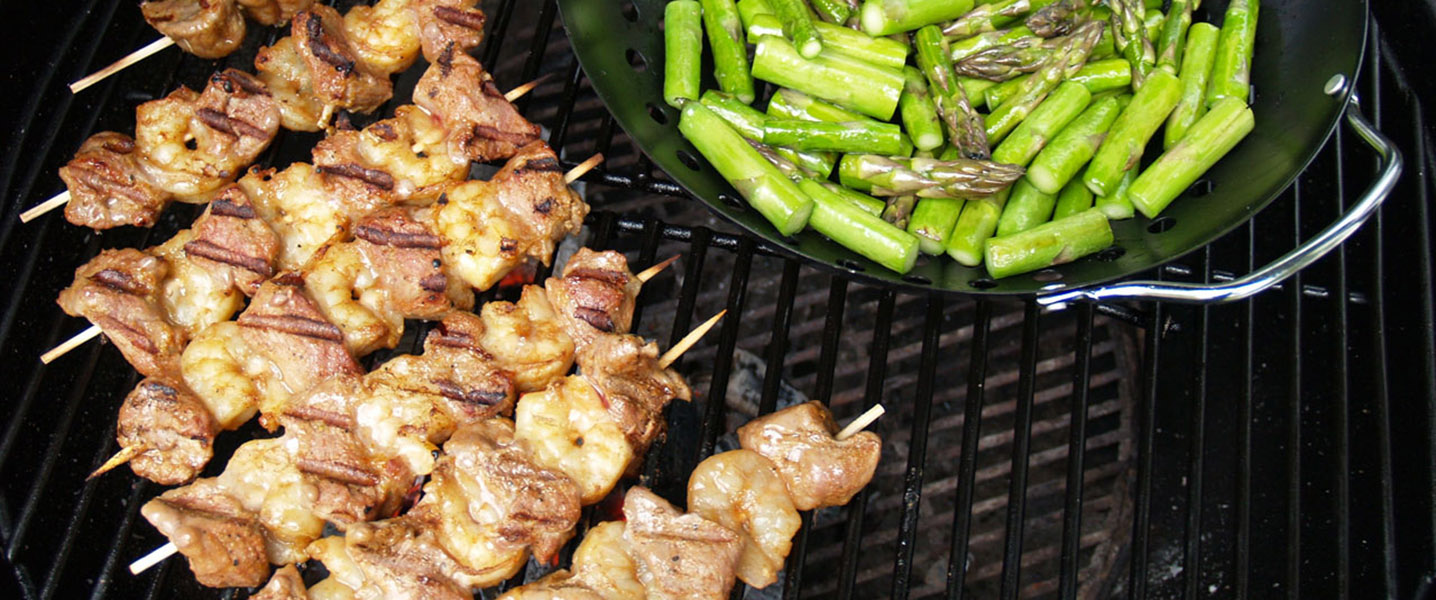 Surf'n Turf mit grünem Spargel